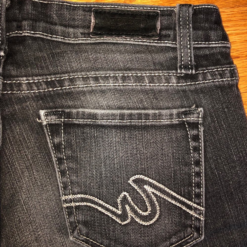 Anoname jeans